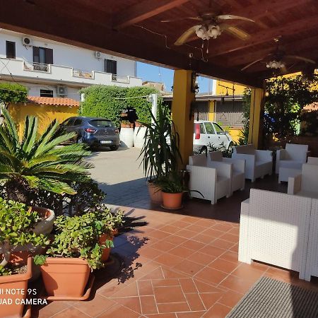 Hotel La Calabrese Isola Di Capo Rizzuto ภายนอก รูปภาพ