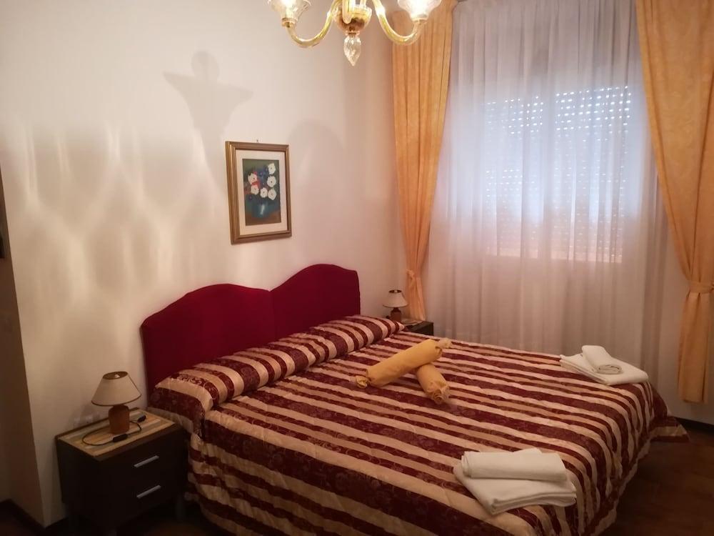 Hotel La Calabrese Isola Di Capo Rizzuto ภายนอก รูปภาพ