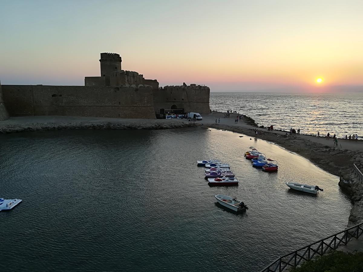 Hotel La Calabrese Isola Di Capo Rizzuto ภายนอก รูปภาพ