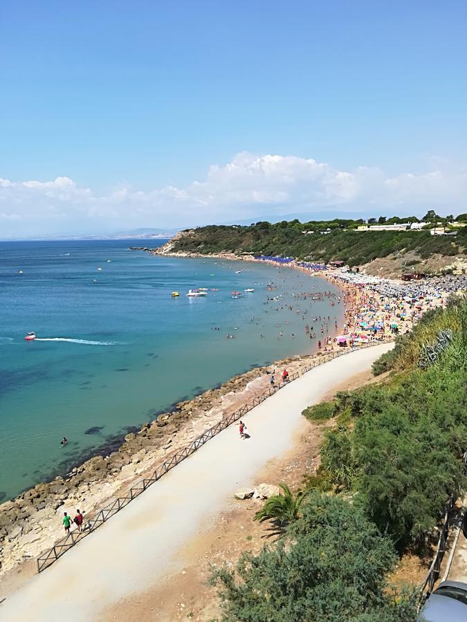 Hotel La Calabrese Isola Di Capo Rizzuto ภายนอก รูปภาพ