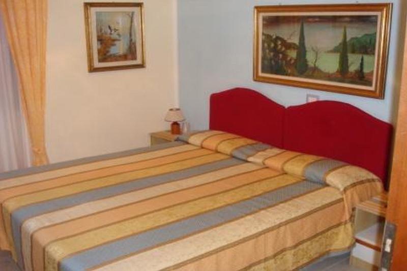 Hotel La Calabrese Isola Di Capo Rizzuto ภายนอก รูปภาพ